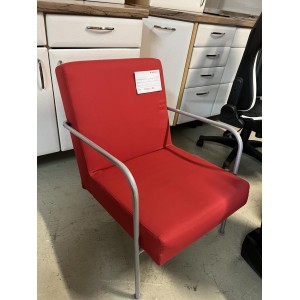 Alacsony piros fémvázas fotel